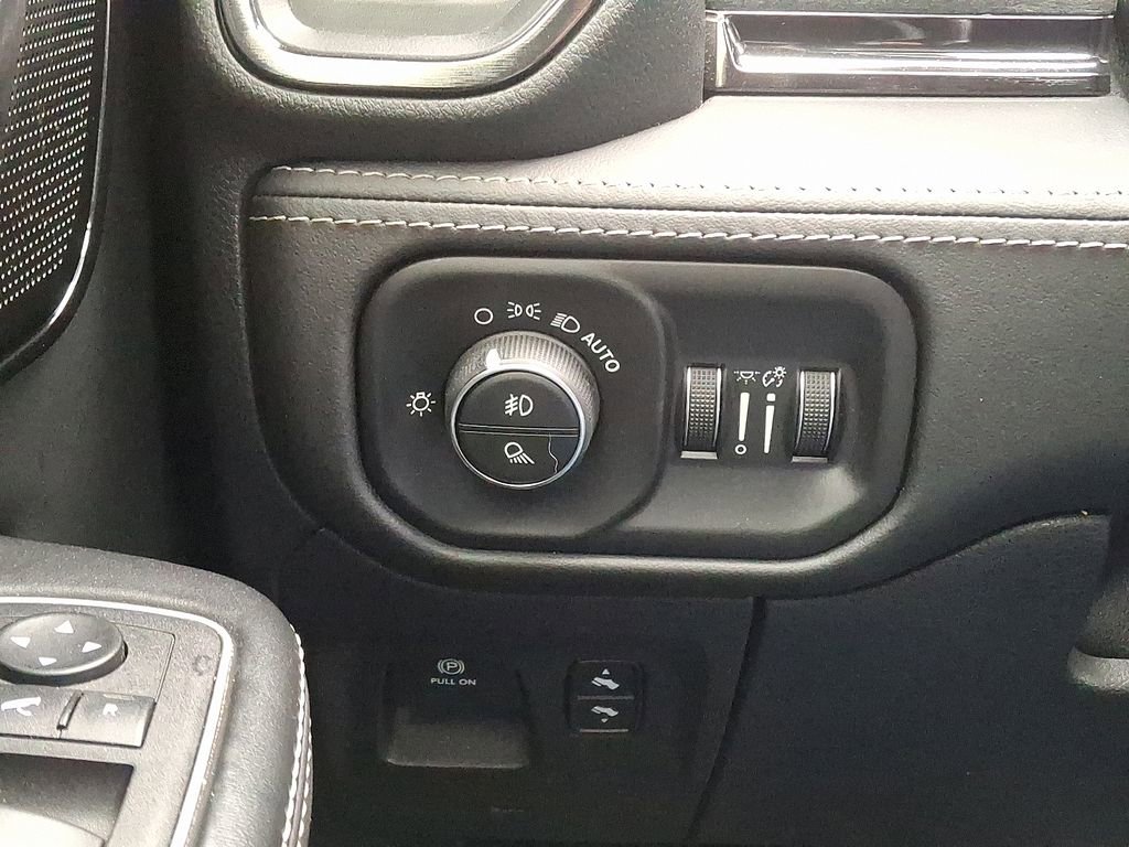 Used 2022 RAM 1500 Limited image 26