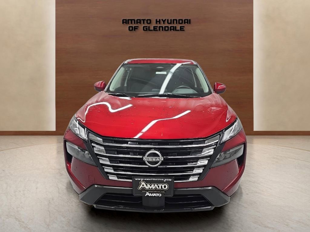 Used 2025 Nissan Rogue SV image 9