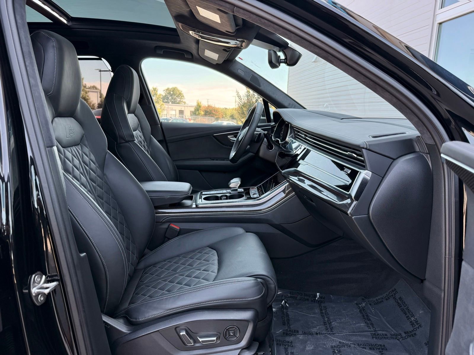 Used 2023 Audi SQ7 Prestige w/ Prestige Package image 30