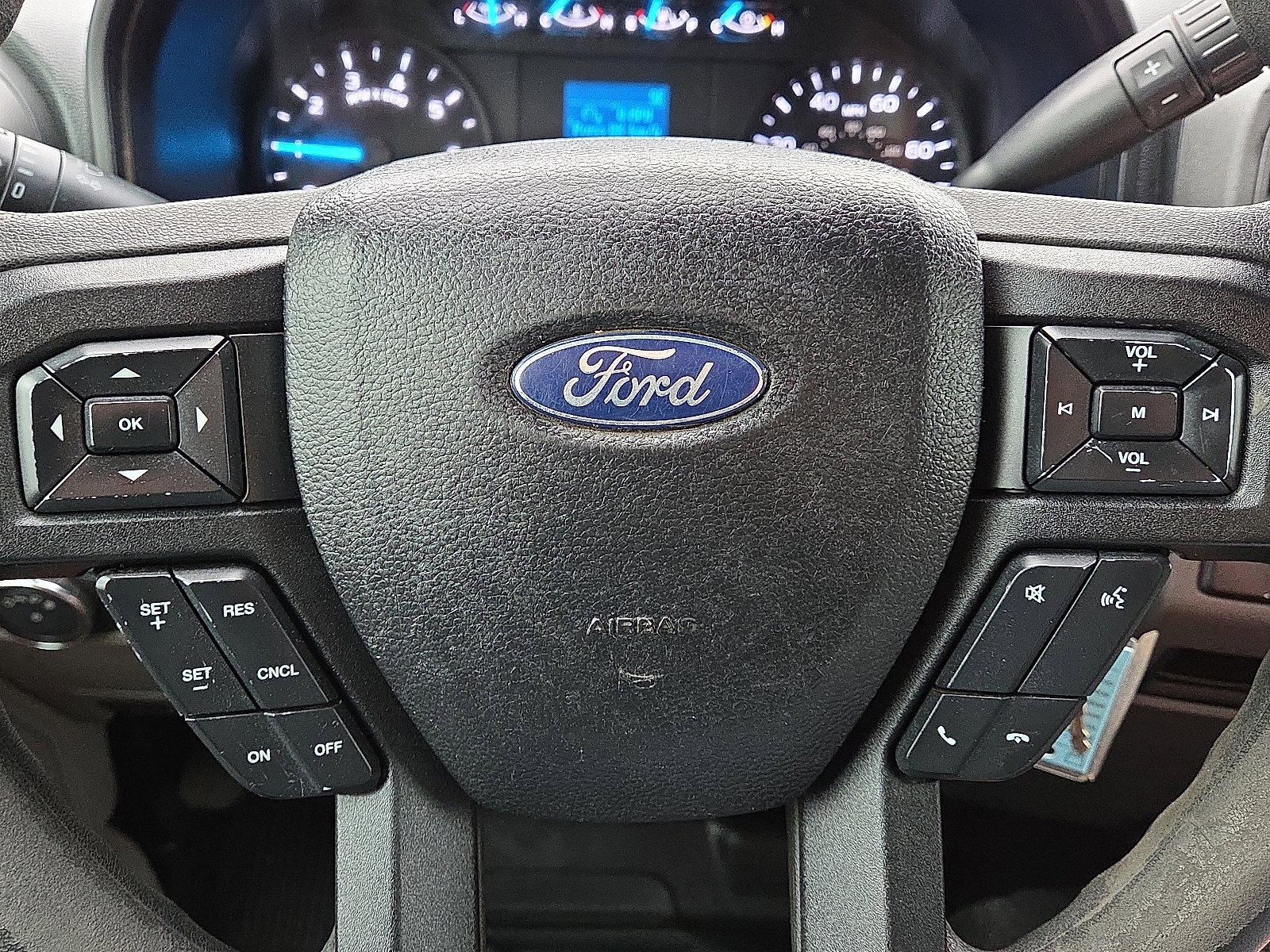 Used 2017 Ford F250 XL w/ Power Equipment Group AWD/4WD image 16