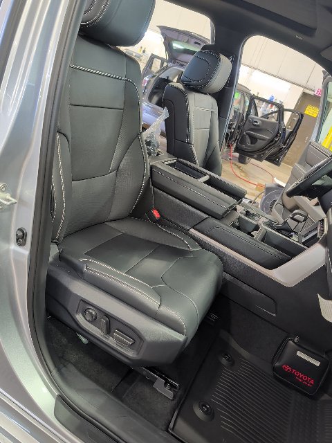 New 2026 Toyota Tundra Limited AWD/4WD image 29
