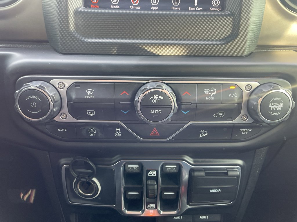 Used 2018 Jeep Wrangler Unlimited Sport S image 31