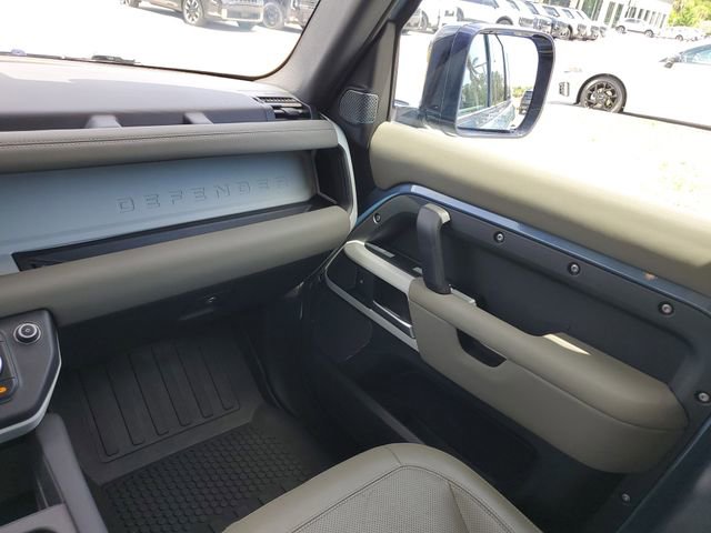 Used 2022 Land Rover Defender 110 S image 9