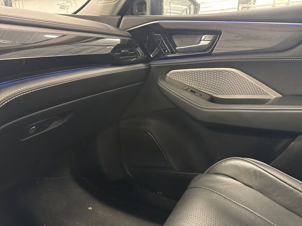Used 2022 Acura MDX SH-AWD w/ Advance Package image 18