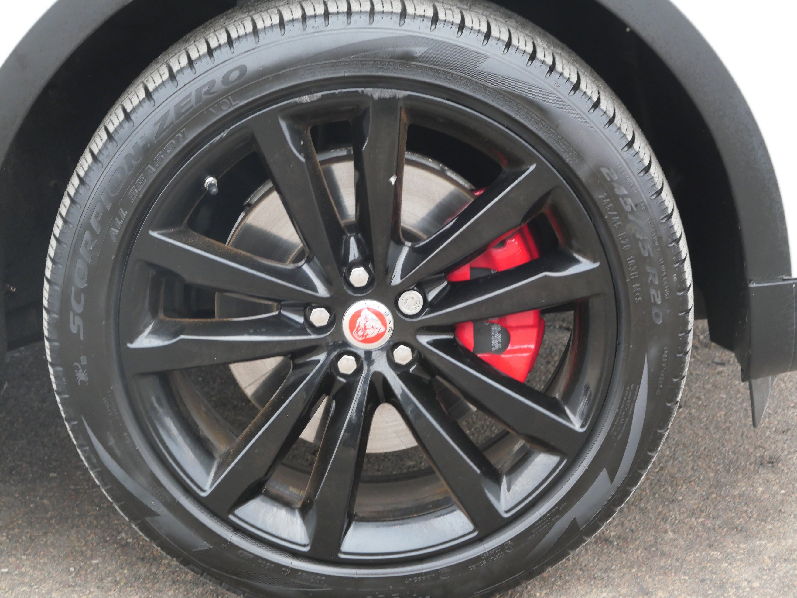 Used 2019 Jaguar E-PACE S image 9