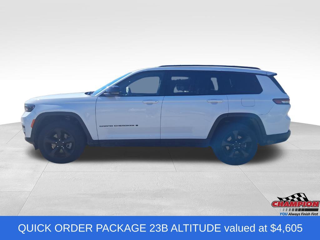 Used 2023 Jeep Grand Cherokee L Laredo AWD/4WD image 2