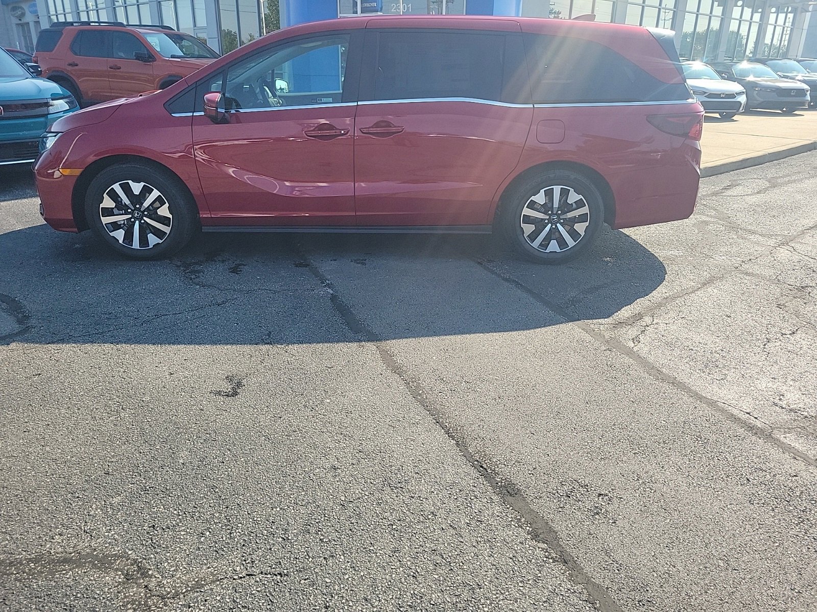 New 2025 Honda Odyssey EX-L image 10