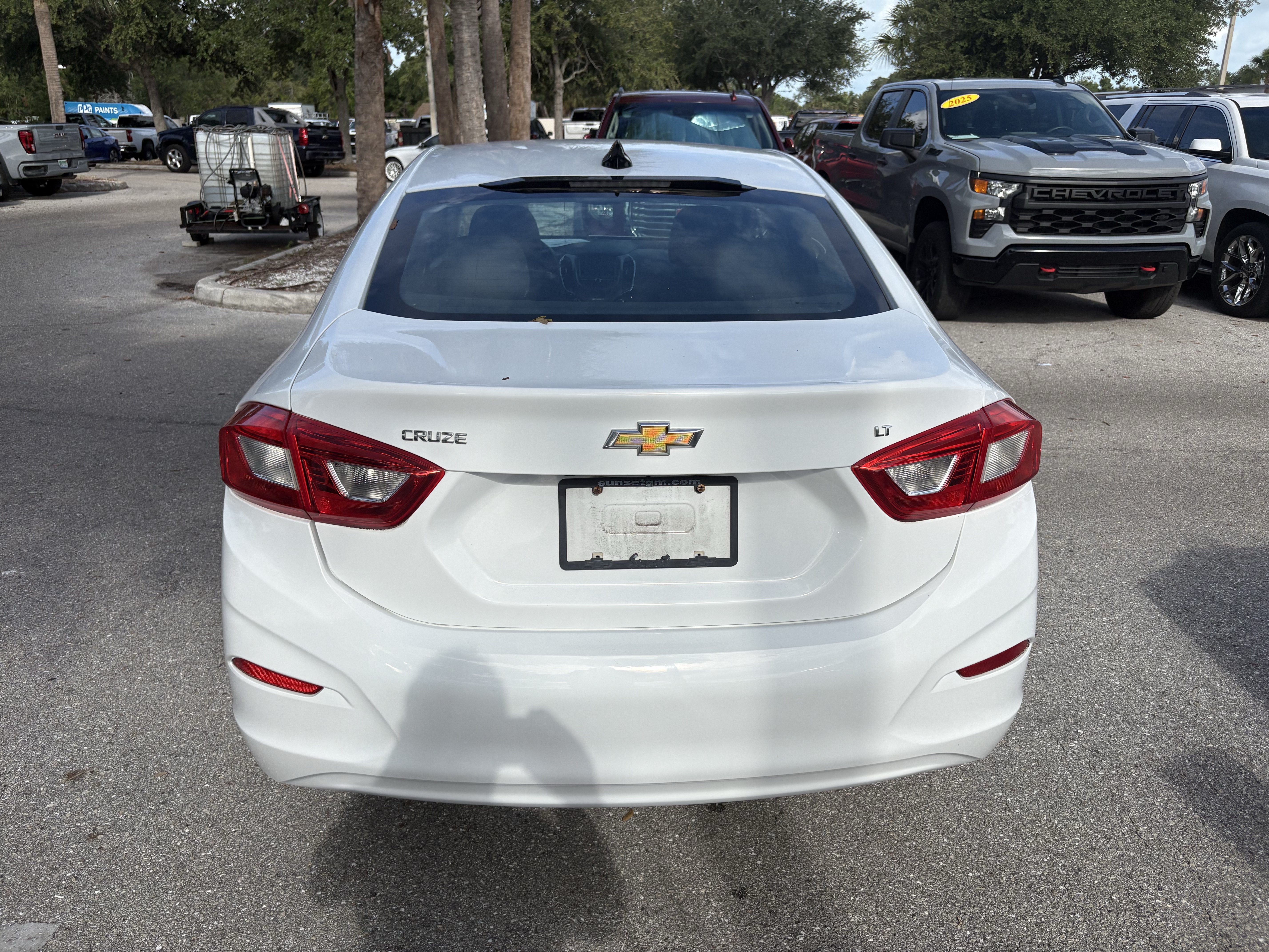 Used 2017 Chevrolet Cruze LT FWD image 6