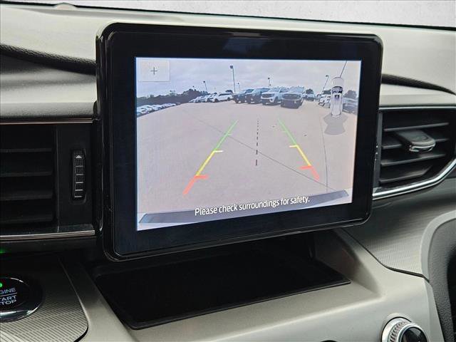 Used 2021 Ford Explorer XLT w/ Equipment Group 202A RWD image 14