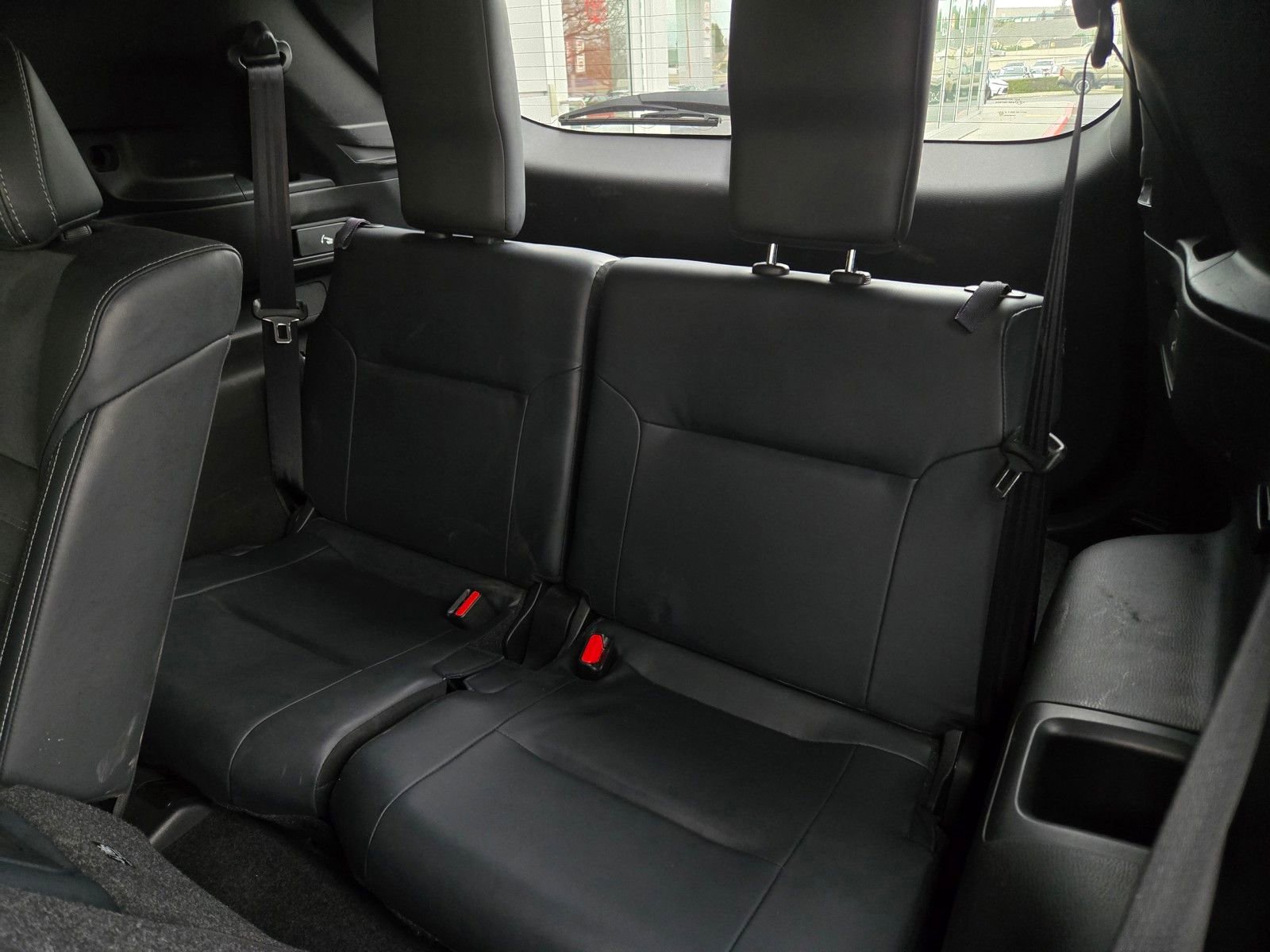 Used 2024 Mitsubishi Outlander SE Black Edition image 12