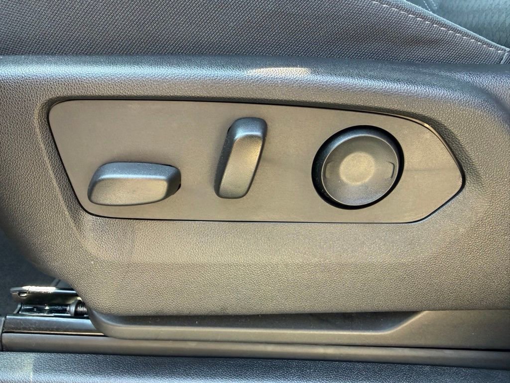 Used 2022 Chevrolet Tahoe LS image 23