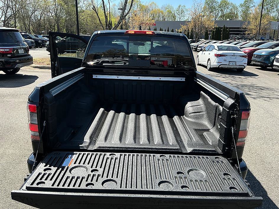 New 2026 Nissan Frontier SV image 25
