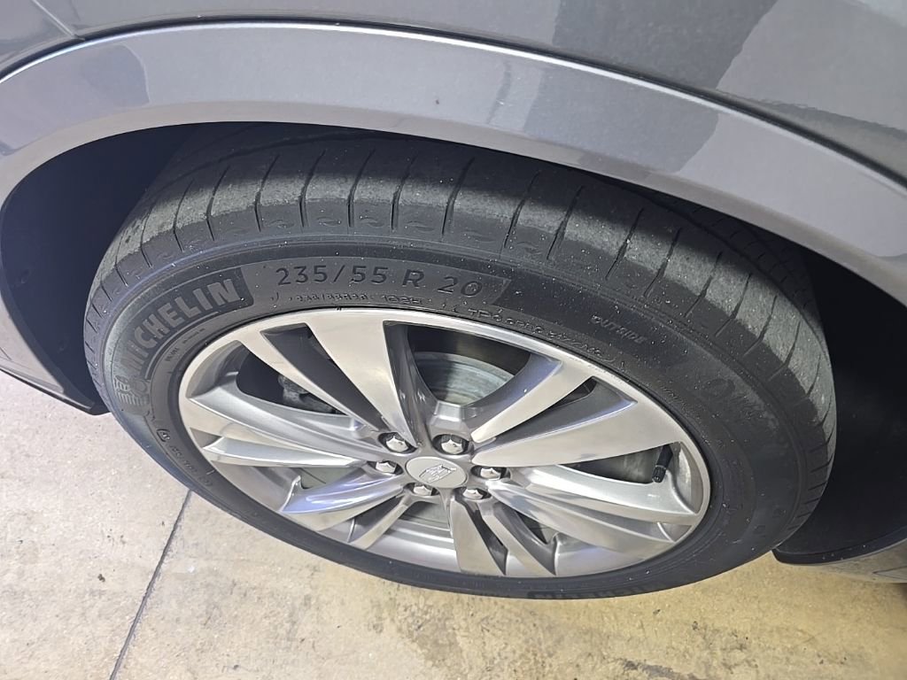 Used 2022 Cadillac XT6 Premium Luxury image 14