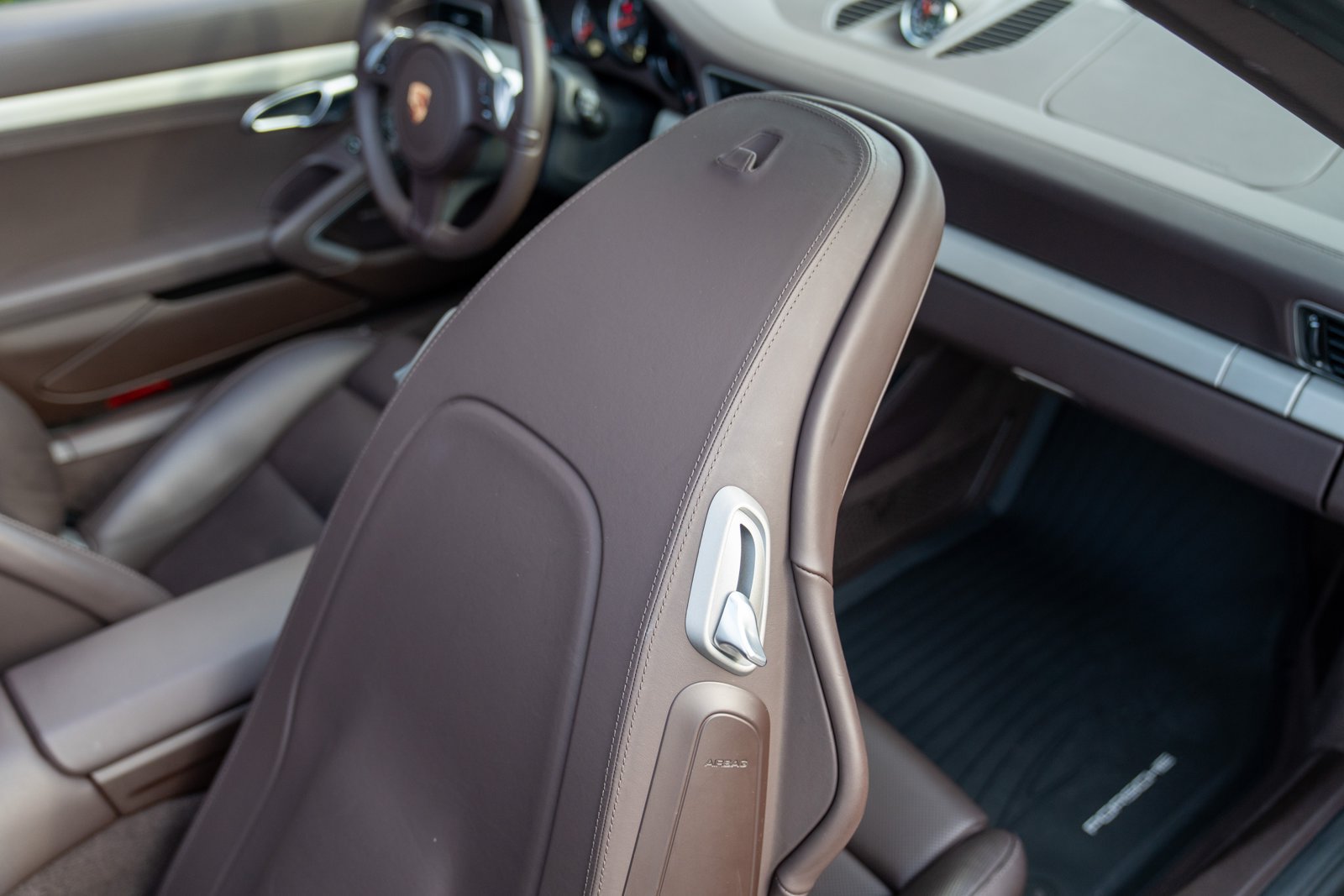 Used 2014 Porsche 911 Turbo S AWD/4WD image 26