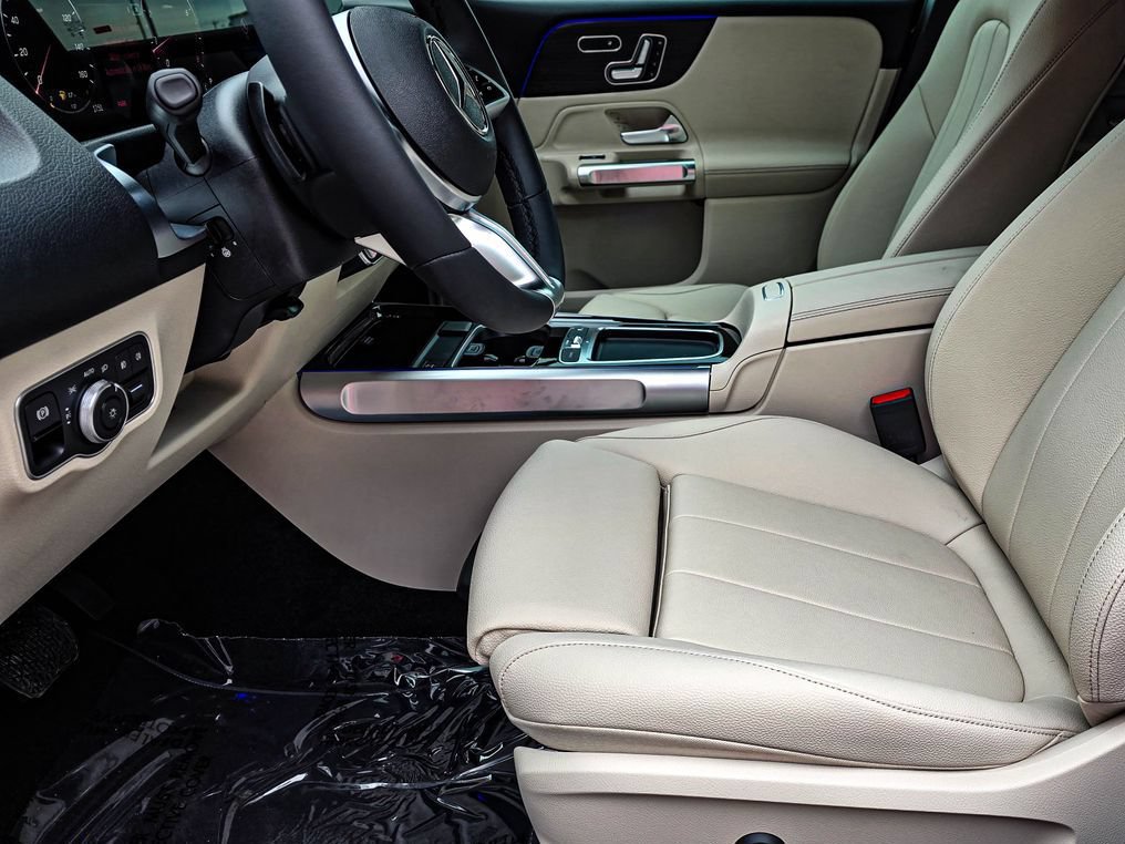 New 2026 Mercedes-Benz GLB 250 4MATIC image 15