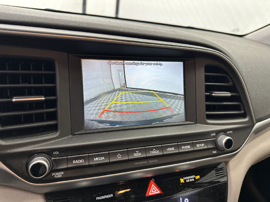 Used 2020 Hyundai Elantra SEL FWD image 27