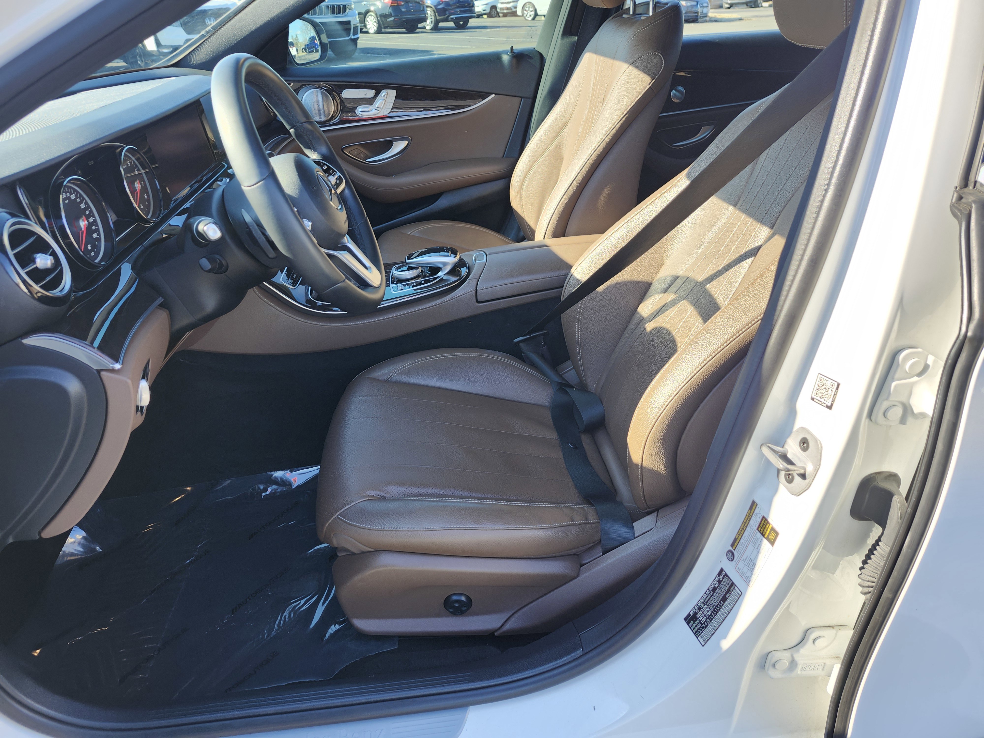 Used 2019 Mercedes-Benz E 300 image 25