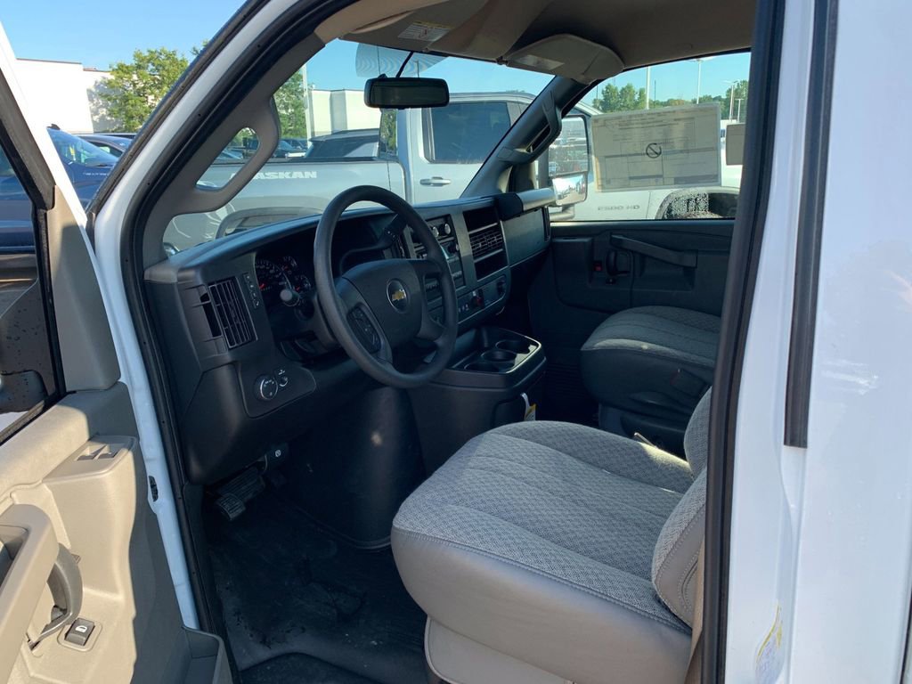 New 2025 Chevrolet Express 3500 Work Van w/ Power Convenience Package RWD image 28