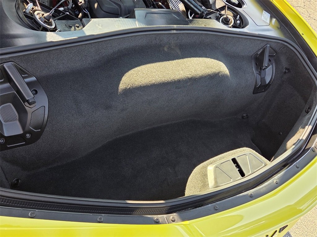 Used 2024 Chevrolet Corvette Stingray Preferred Cpe w/ Z51 Performance Package image 7