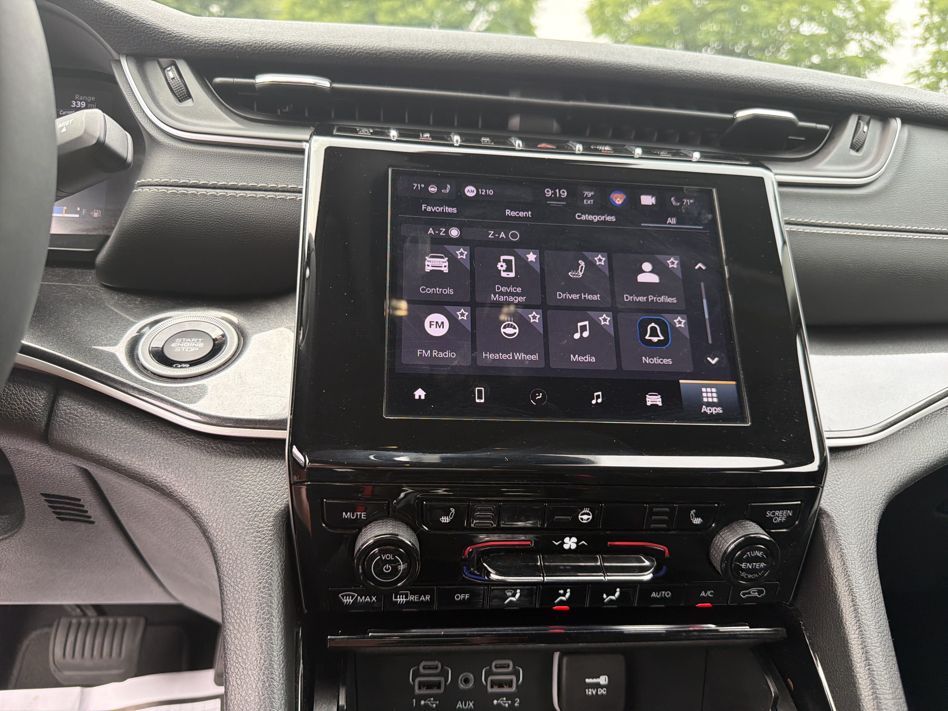 Certified 2023 Jeep Grand Cherokee Laredo w/ Luxury Tech Group I AWD/4WD image 29