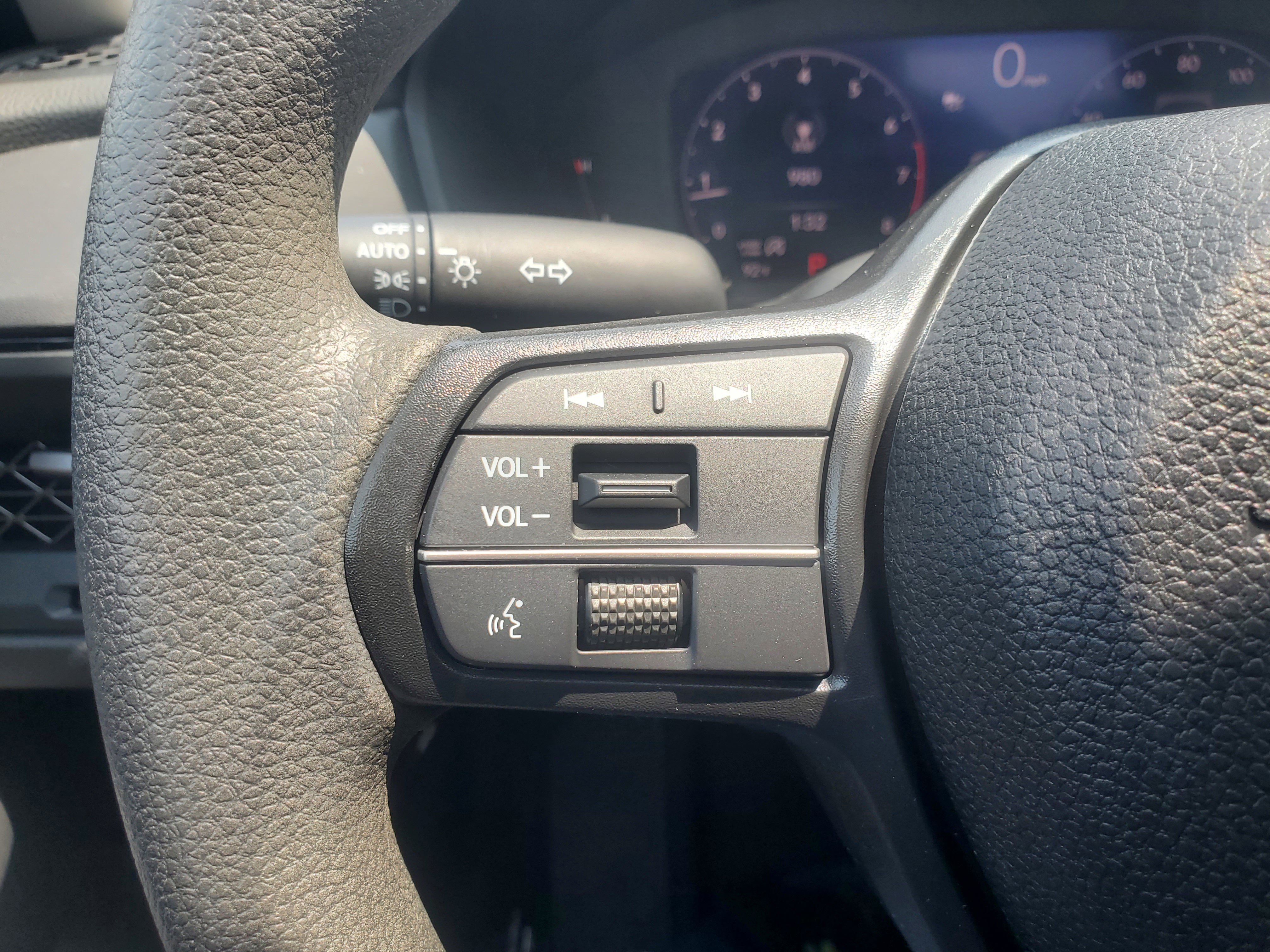 Certified 2024 Honda Accord EX image 19