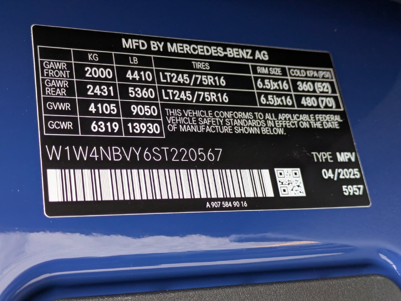 New 2025 Mercedes-Benz Sprinter 2500 image 11