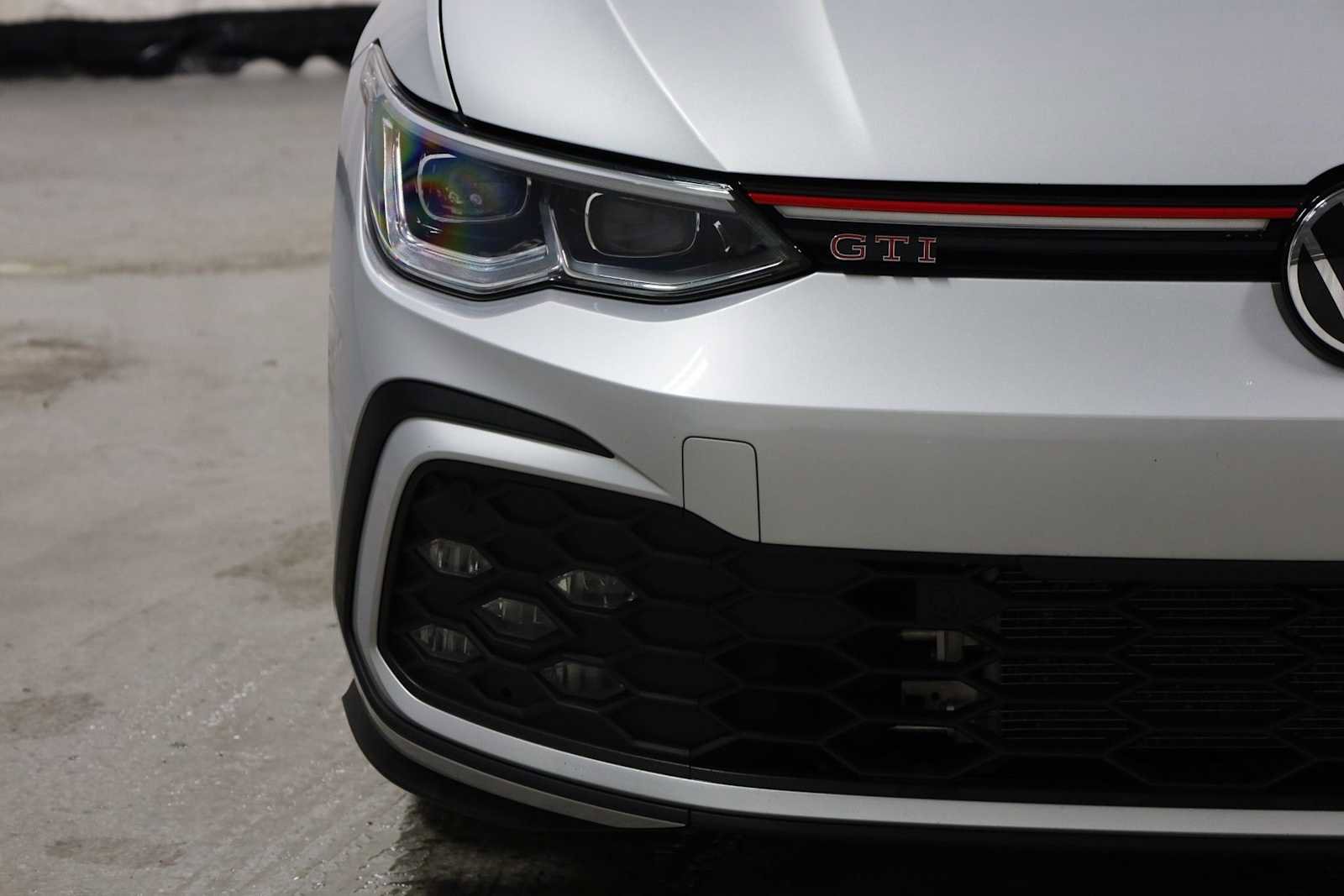 Used 2022 Volkswagen GTI SE image 15