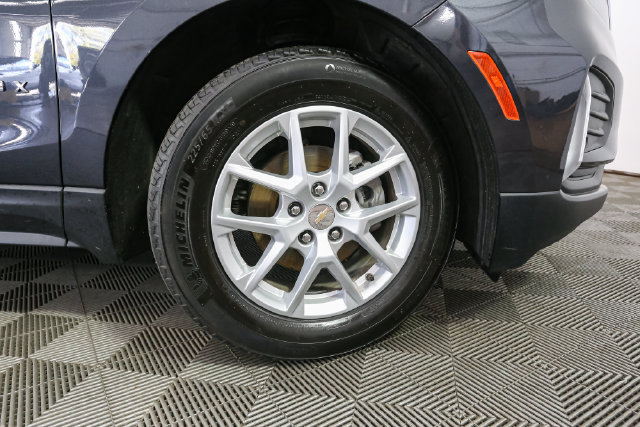 Used 2022 Chevrolet Equinox LT FWD image 15