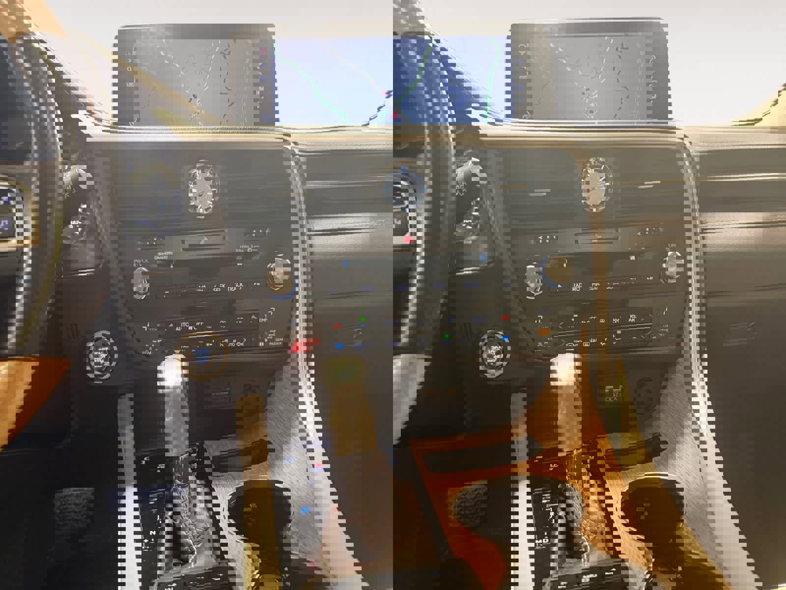 Used 2020 Lexus RX 350L FWD w/ Premium Package image 12