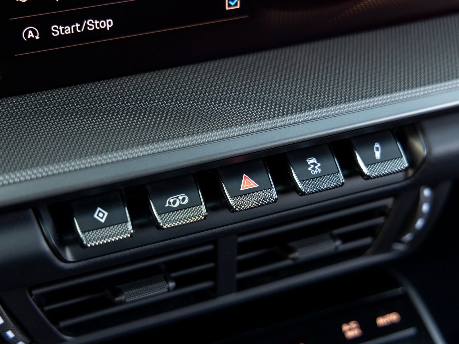 Certified 2025 Porsche 911 Carrera image 42