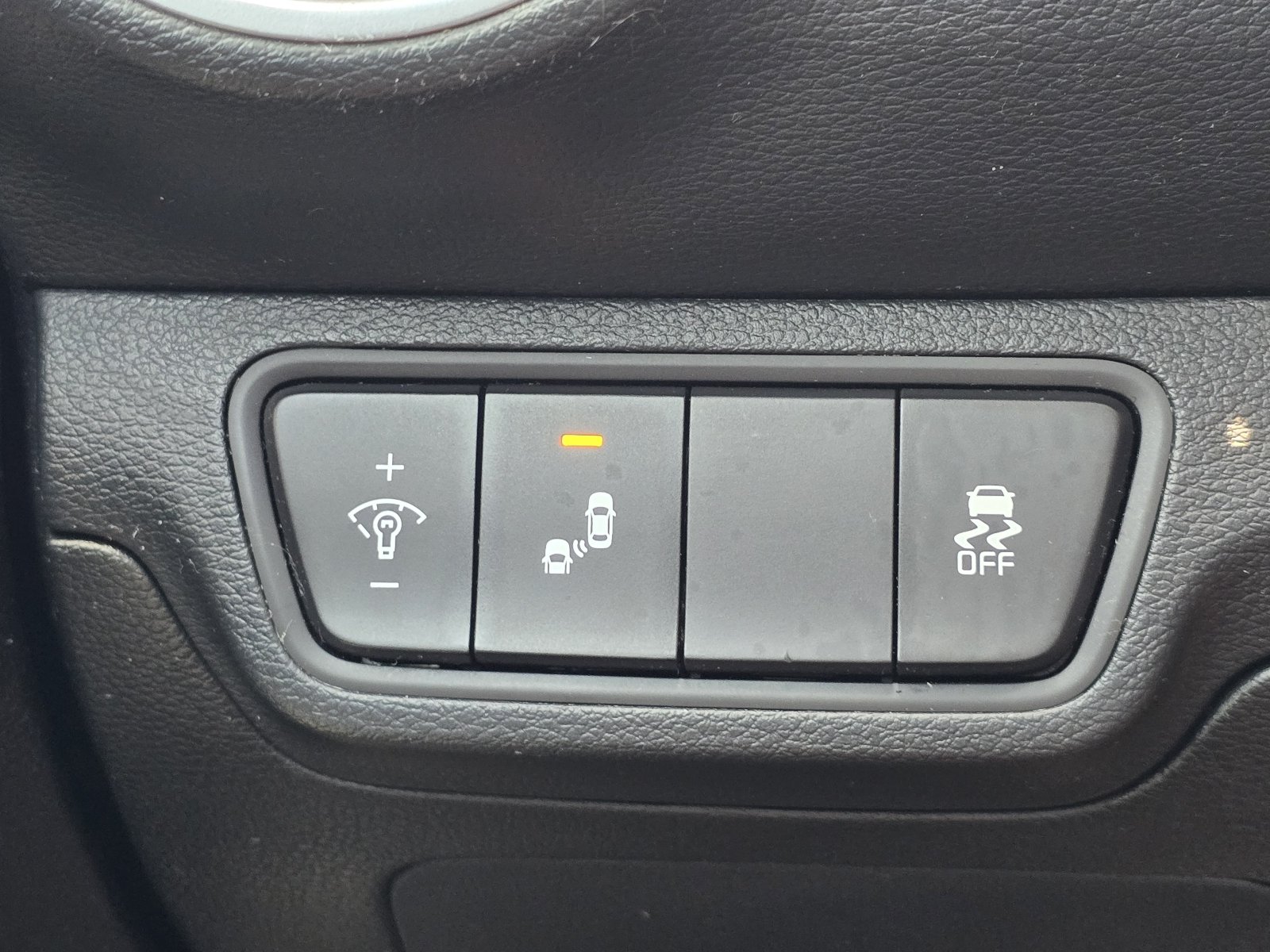 Used 2024 Kia Forte LXS w/ LXS Technology Package FWD image 22