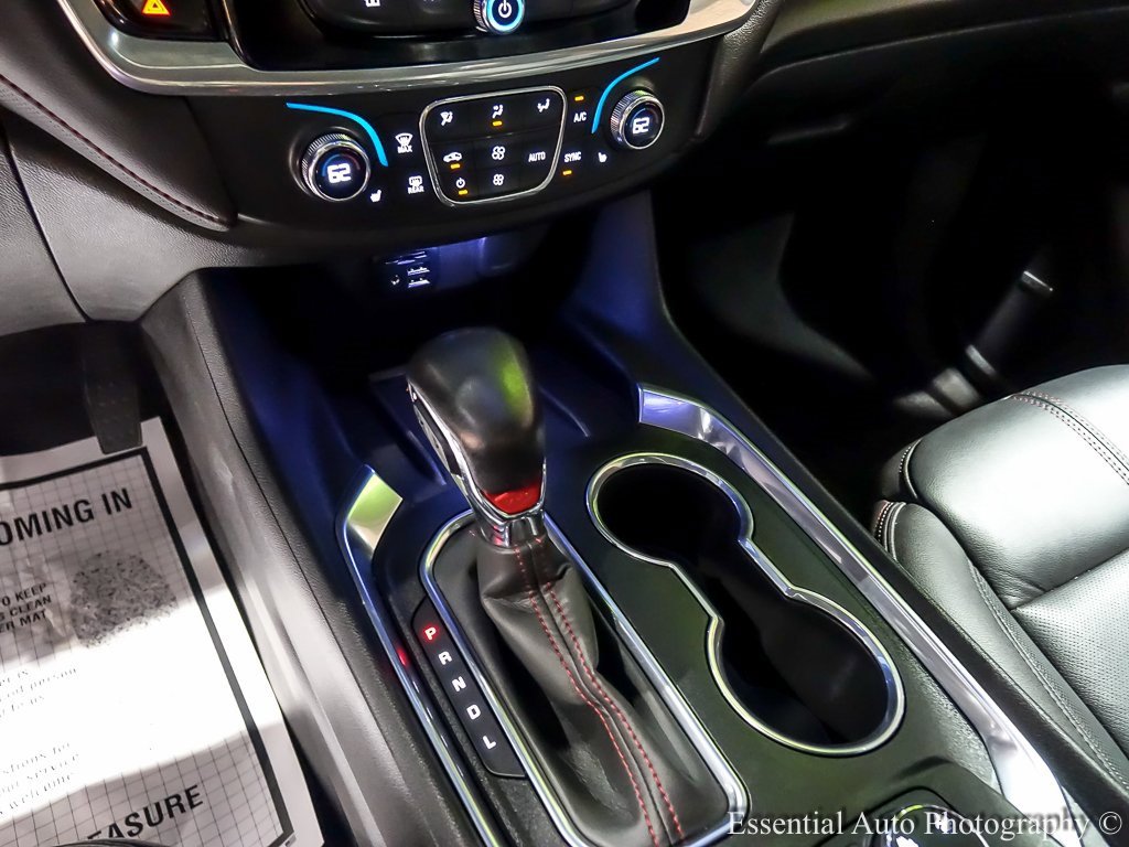 Used 2022 Chevrolet Traverse RS image 32