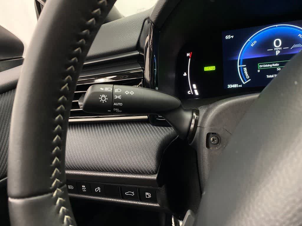 Used 2025 Toyota Camry SE FWD image 22