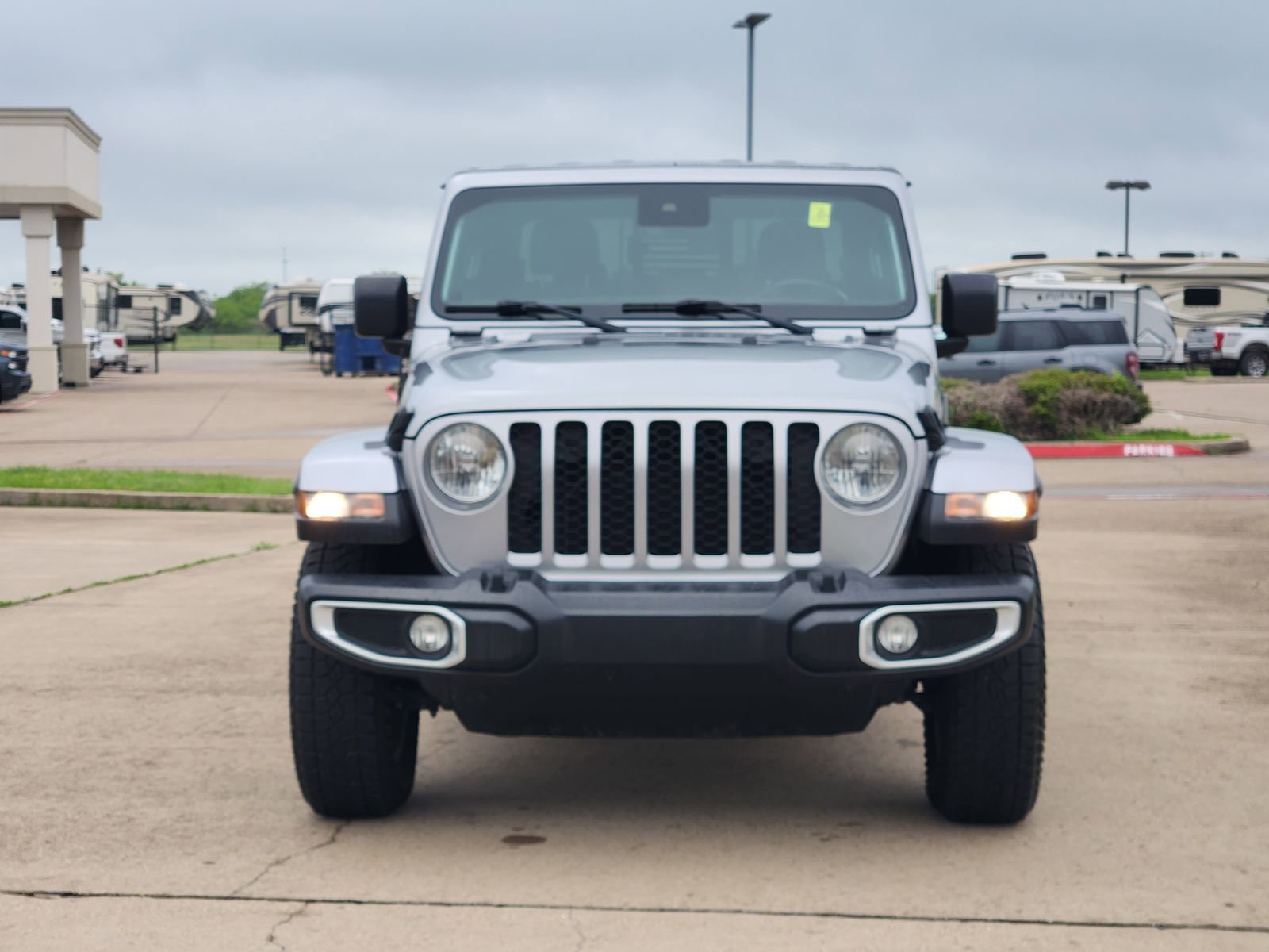 Used 2021 Jeep Gladiator Sport AWD/4WD image 6