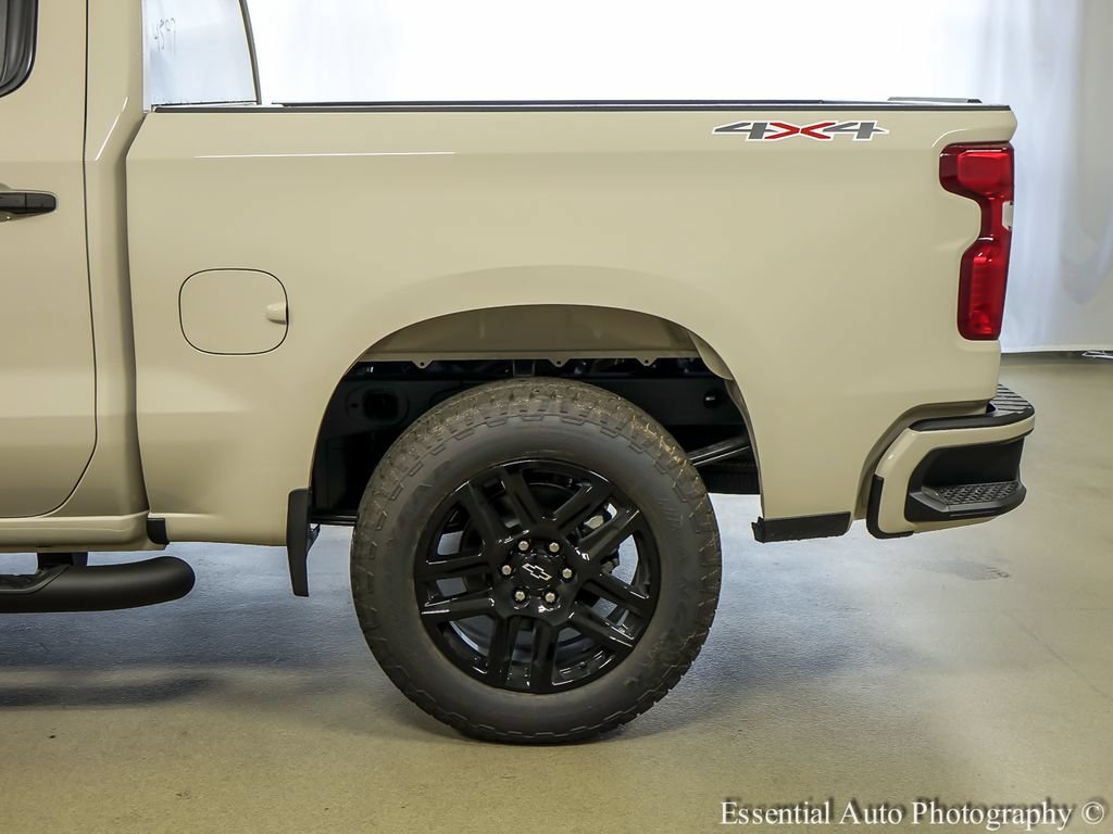 New 2026 Chevrolet Silverado 1500 Custom w/ Turbomax Blackout Package AWD/4WD image 9
