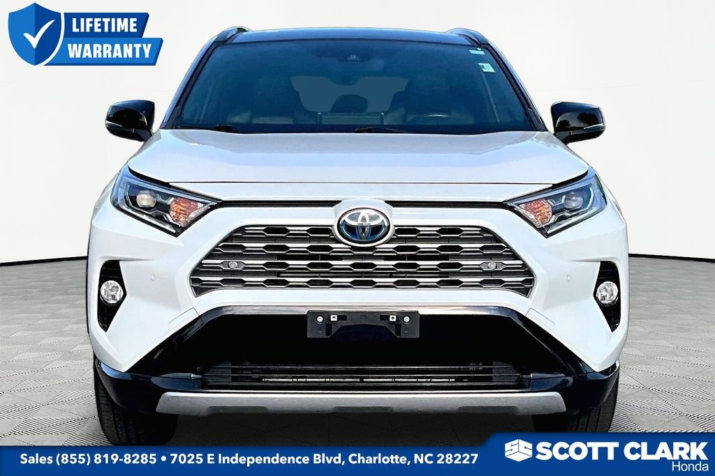 Used 2020 Toyota RAV4 XSE AWD/4WD image 2