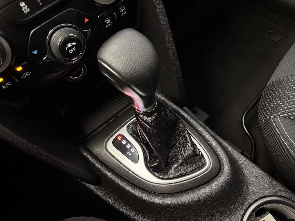 Used 2014 Dodge Dart SXT image 15