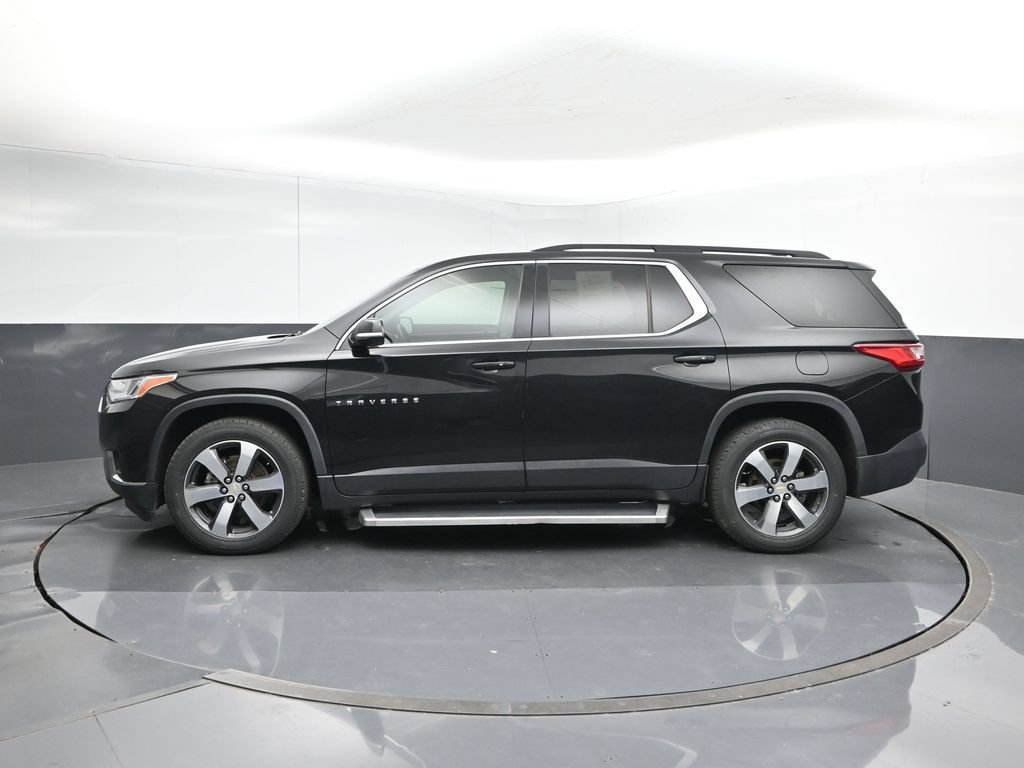 Used 2020 Chevrolet Traverse LT w/ LT Premium Package FWD image 2