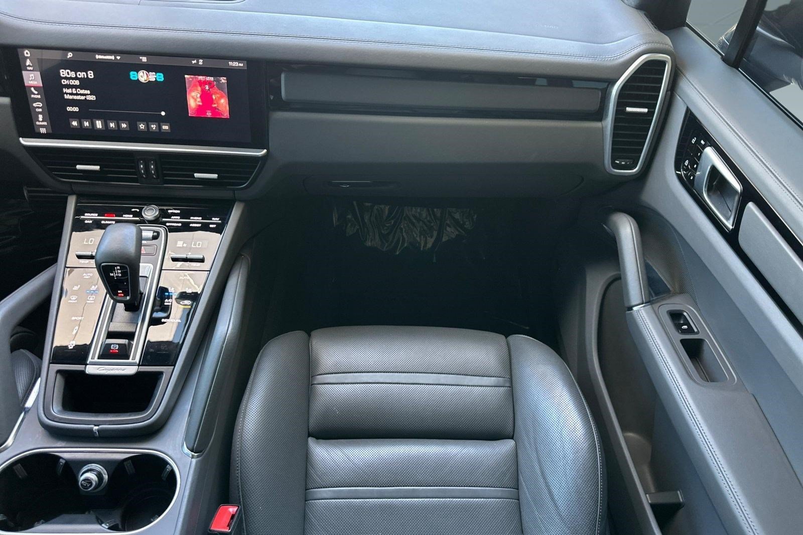 Used 2019 Porsche Cayenne Turbo AWD/4WD image 29