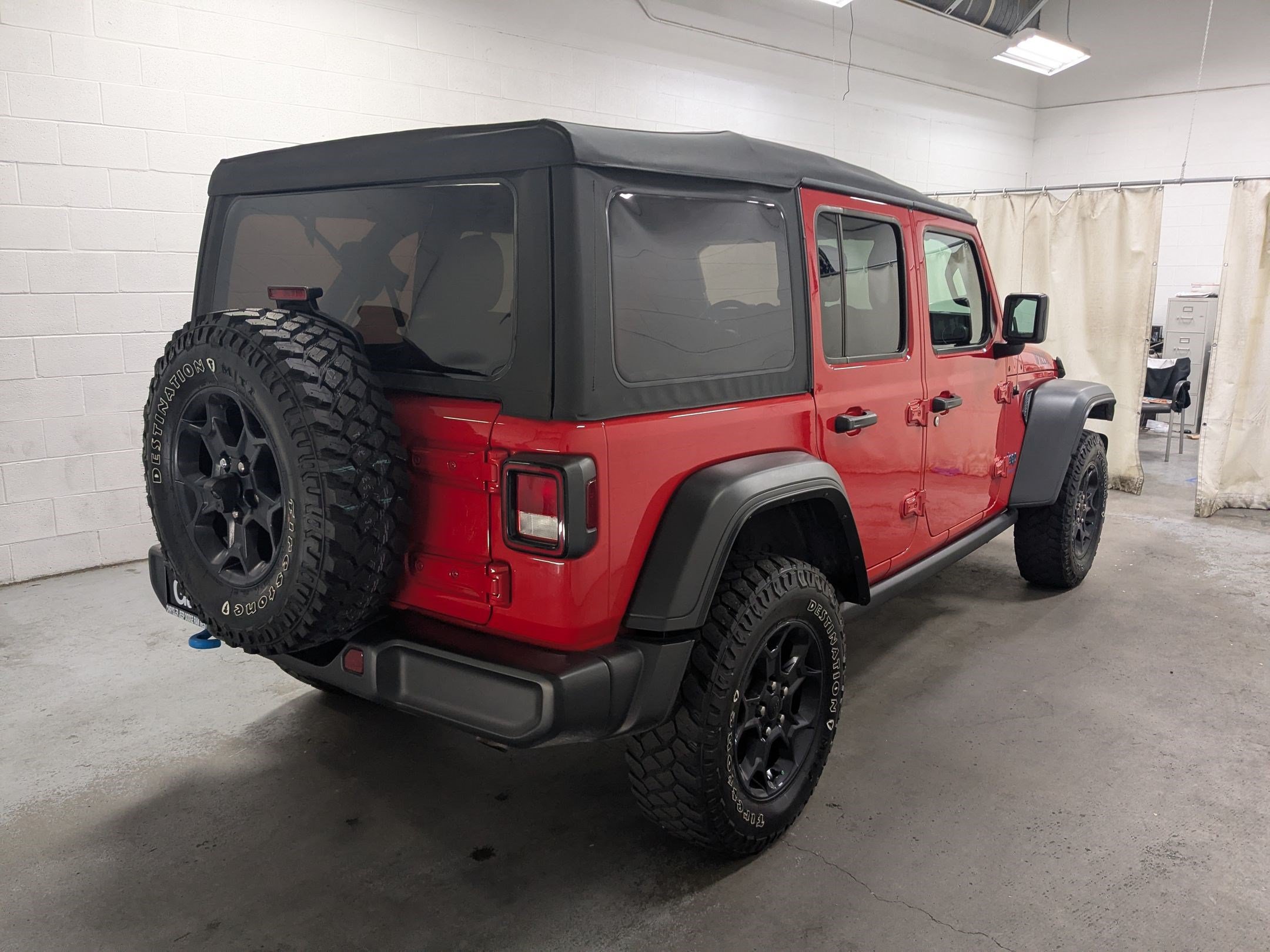 Used 2023 Jeep Wrangler Unlimited AWD/4WD image 7