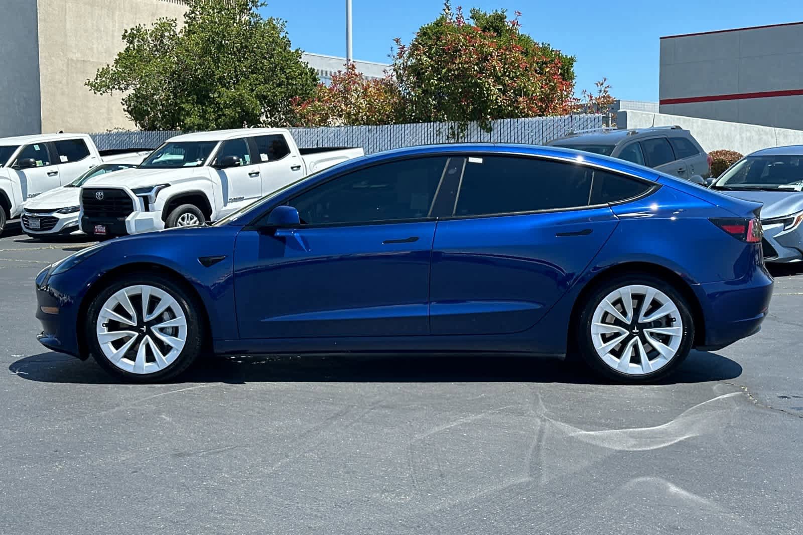 Used 2023 Tesla Model 3 Standard Range RWD image 9