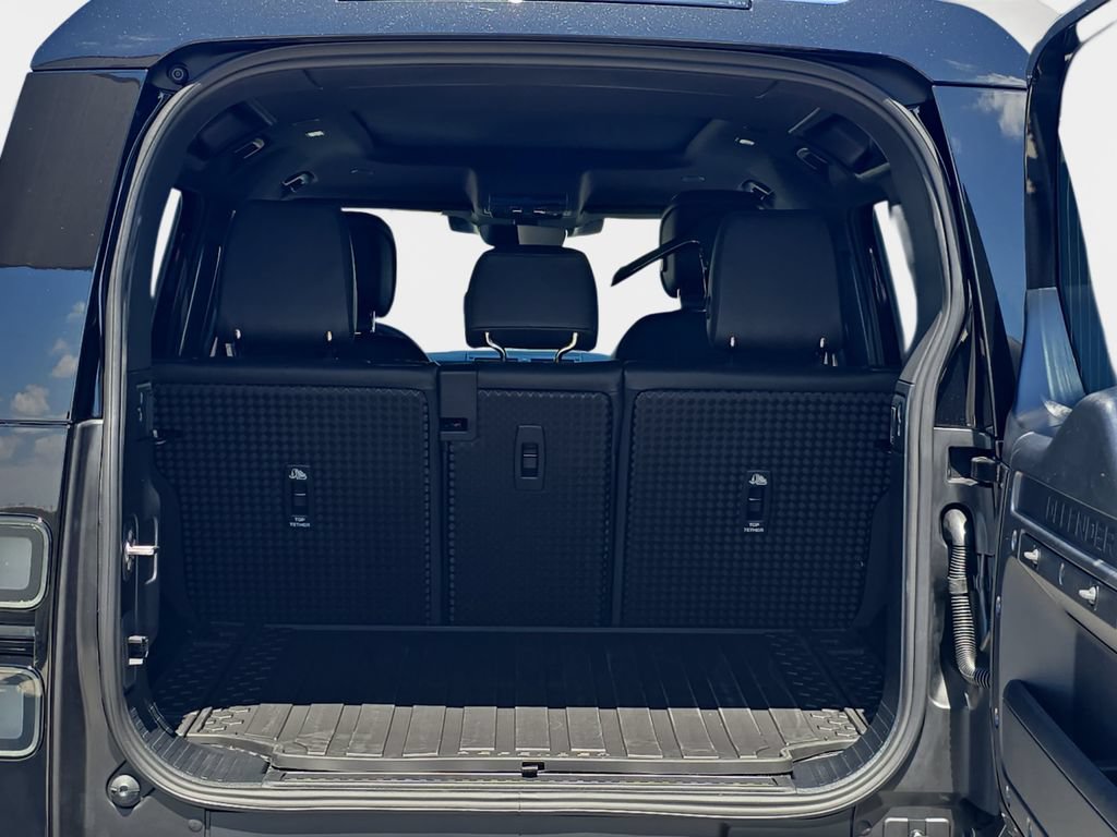 New 2026 Land Rover Defender 110 S AWD/4WD image 12