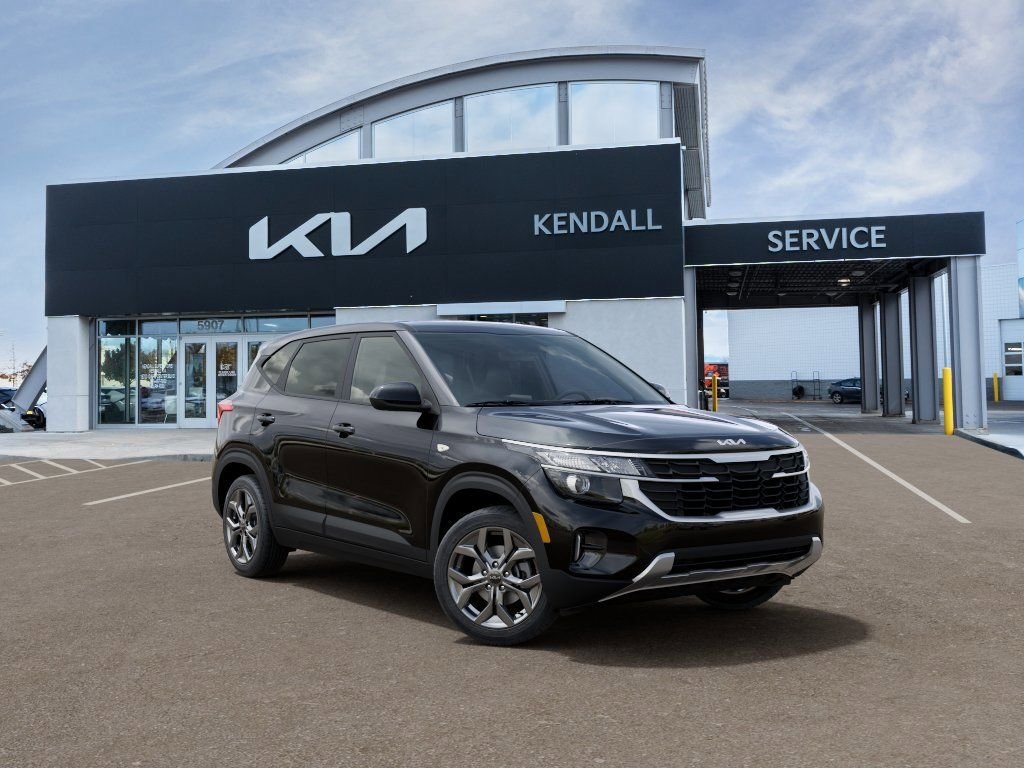 New 2026 Kia Seltos LX FWD image 8