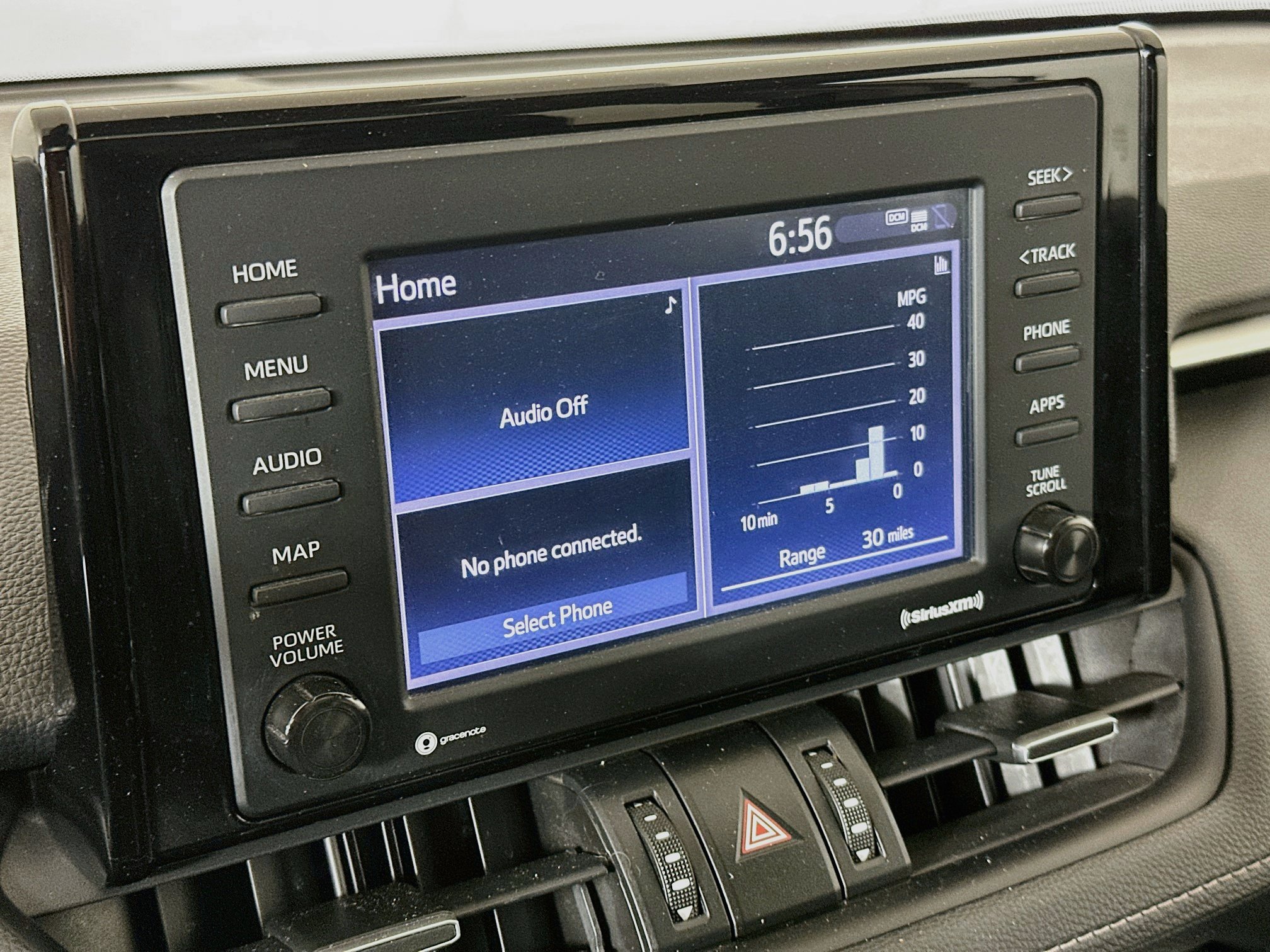 Used 2020 Toyota RAV4 XLE Premium w/ Carpet Mat Package FWD image 21