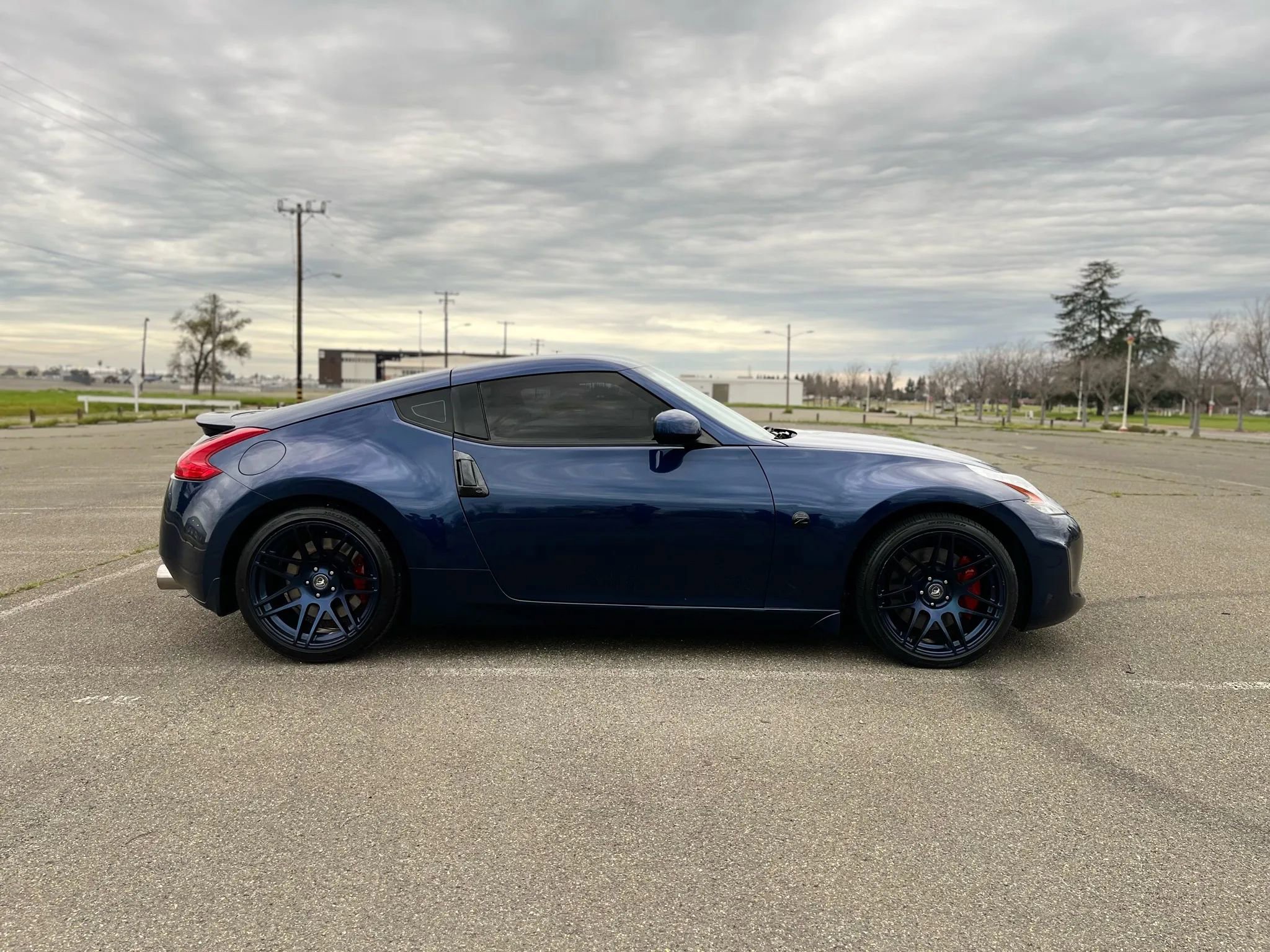 Used 2013 Nissan 370Z Touring w/ Sport Pkg image 4