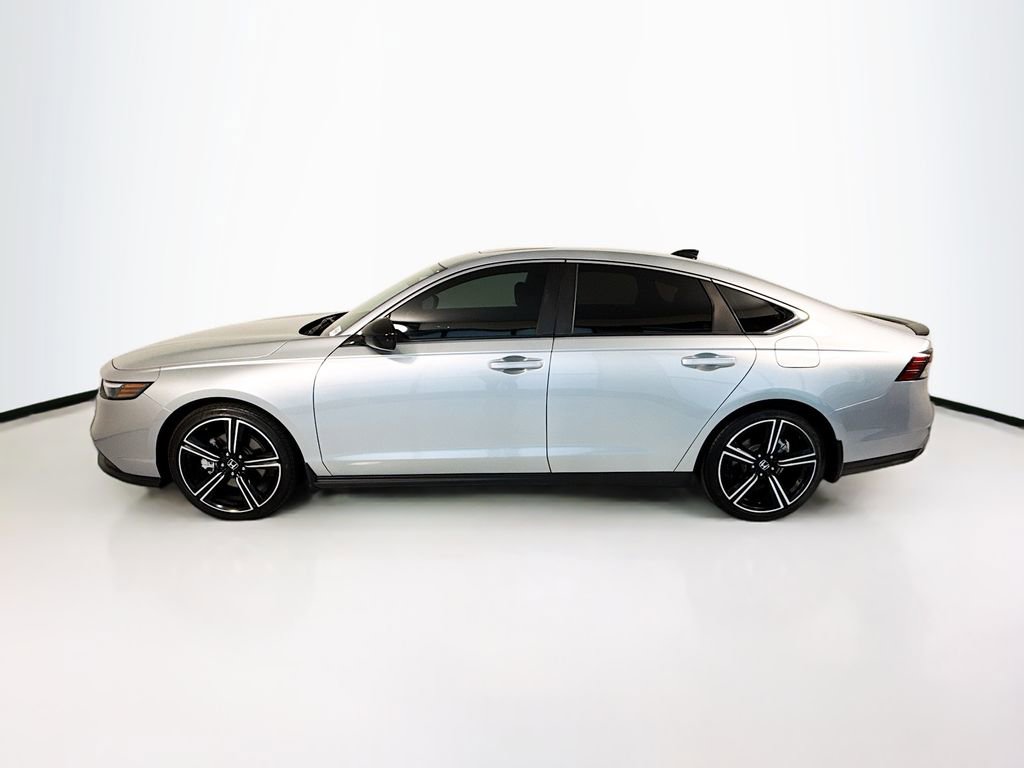 Used 2024 Honda Accord Sport image 8