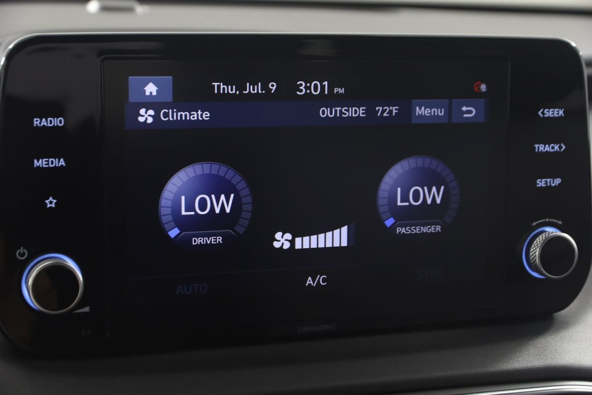 Used 2022 Hyundai Santa Fe XRT FWD image 28