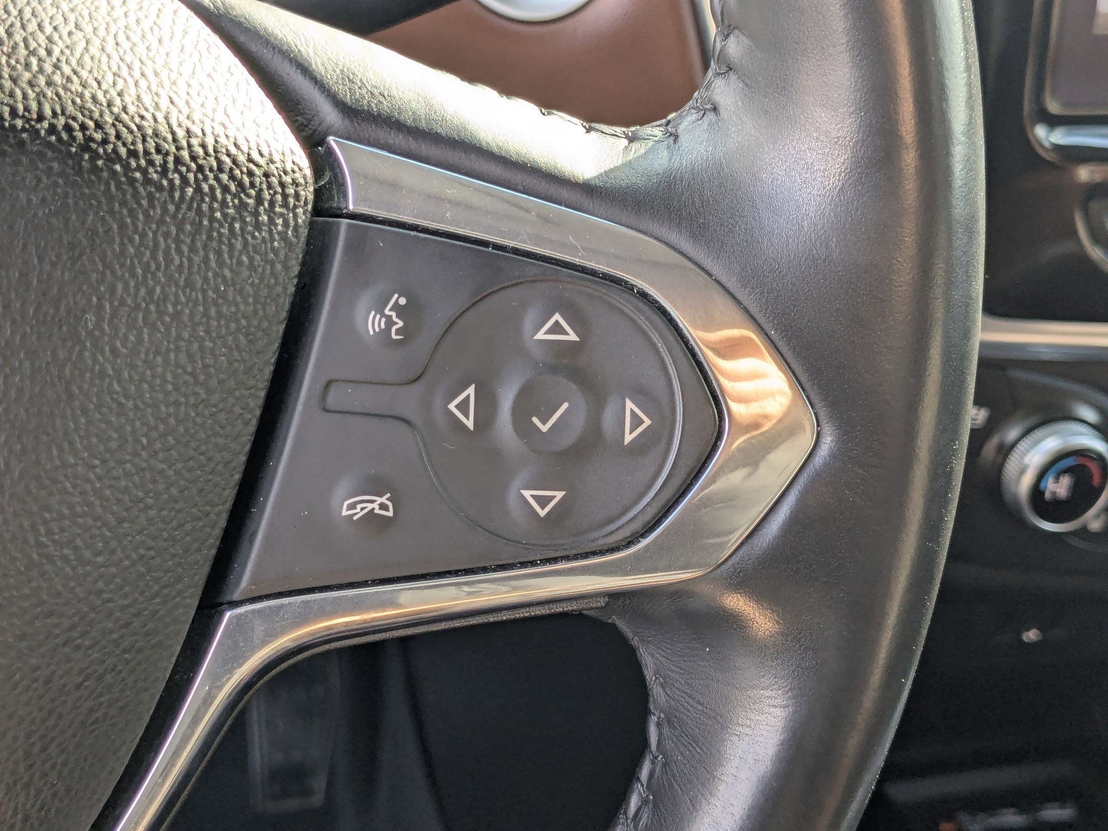 Used 2018 Chevrolet Traverse High Country image 19