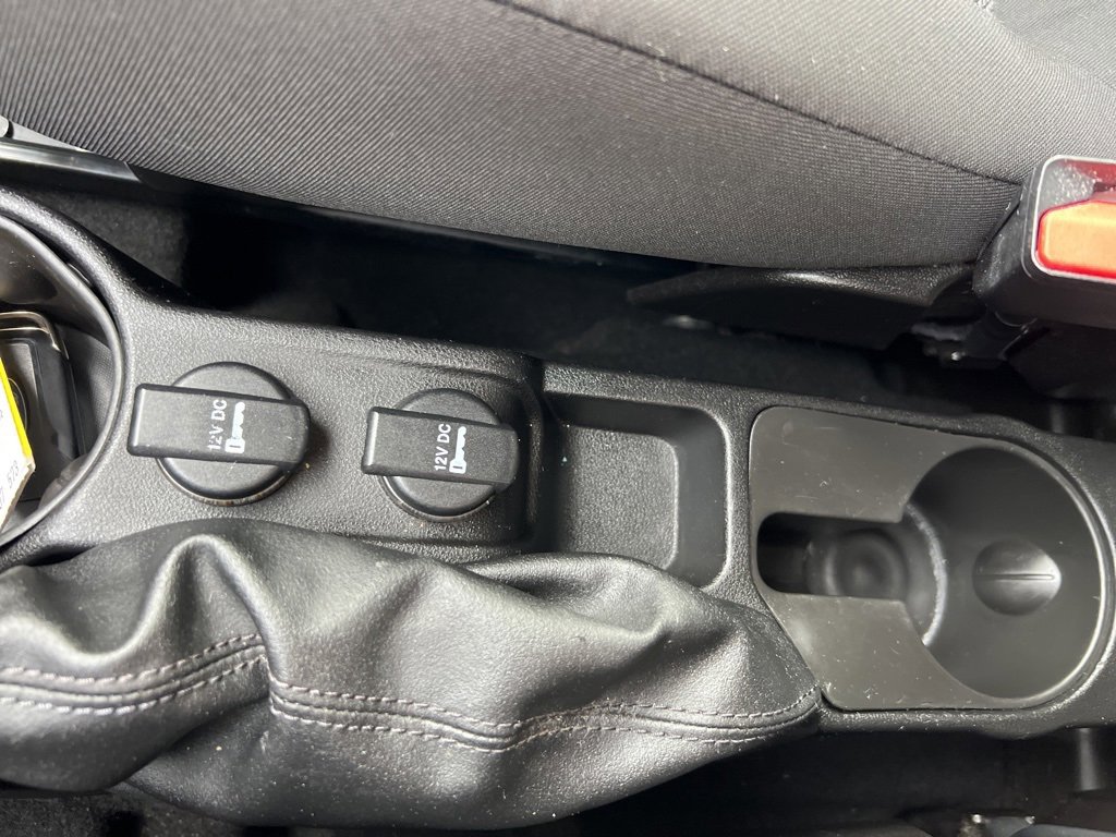 Used 2016 RAM ProMaster City Tradesman w/ Rear Back-up Camera Group image 23