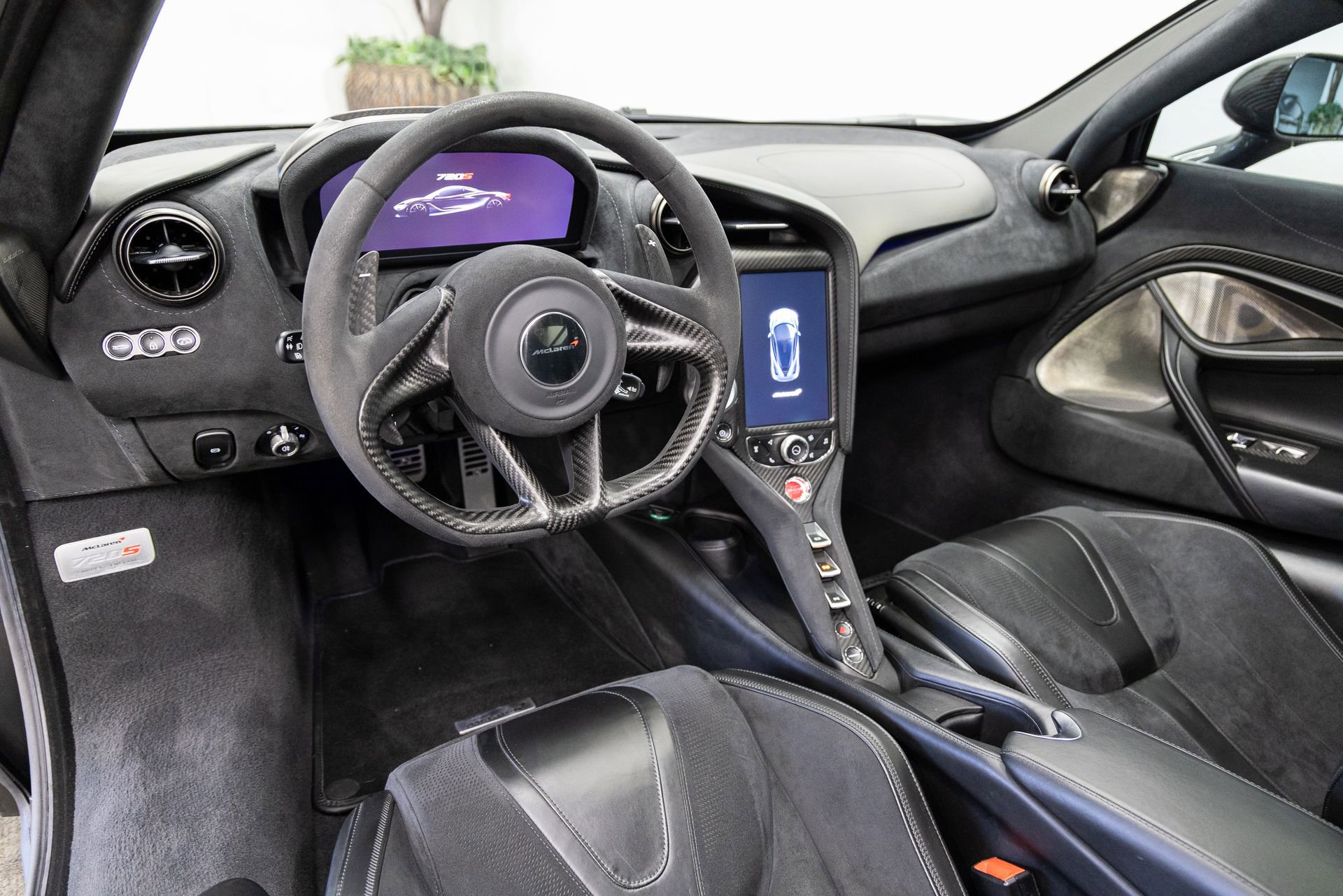 Used 2018 McLaren 720S Performance image 5